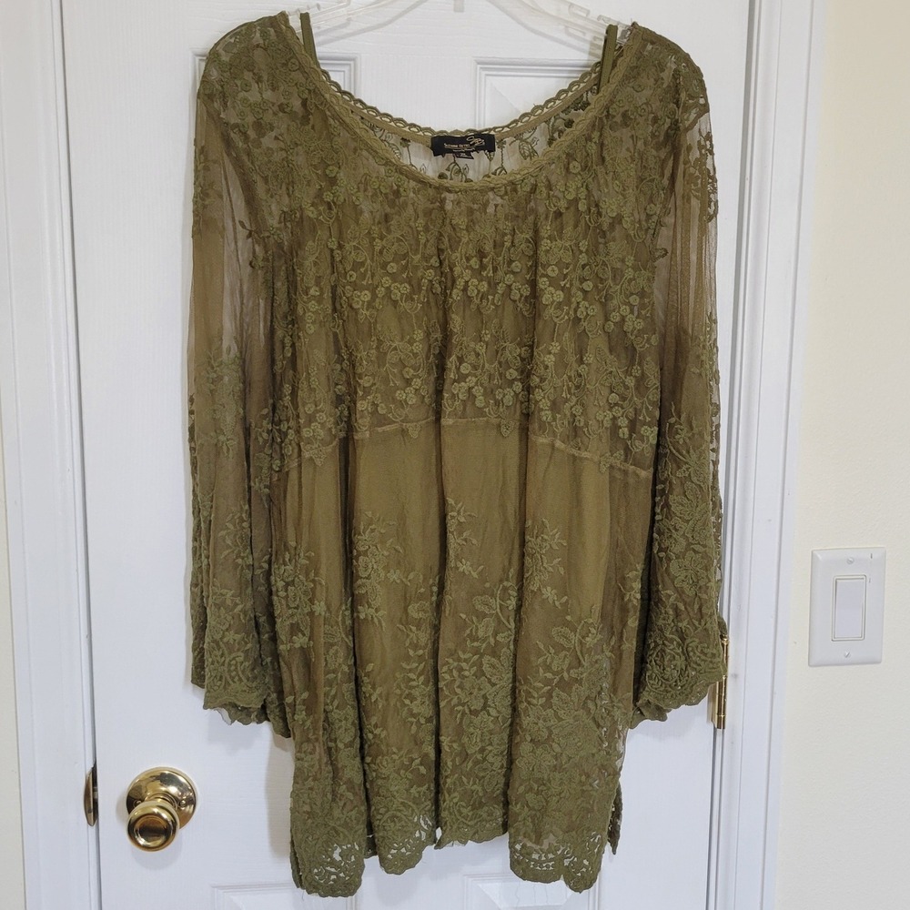 Suzanne Betro Olive Green Floral Lace Tunic Blouse with Camisole Set 2X
